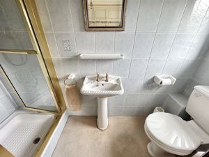 En suite- click for photo gallery